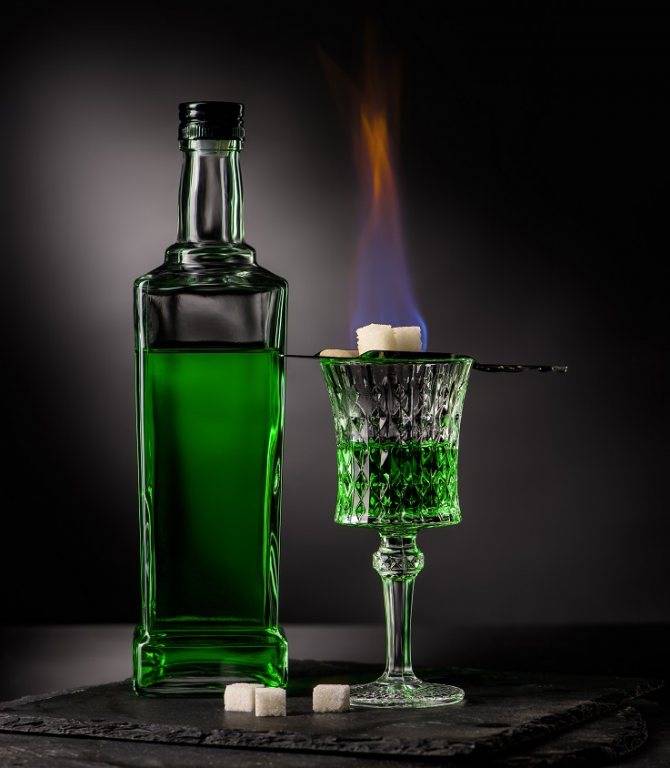 Как пить абсент, чтобы получить удовольствие и не навредить здоровью?