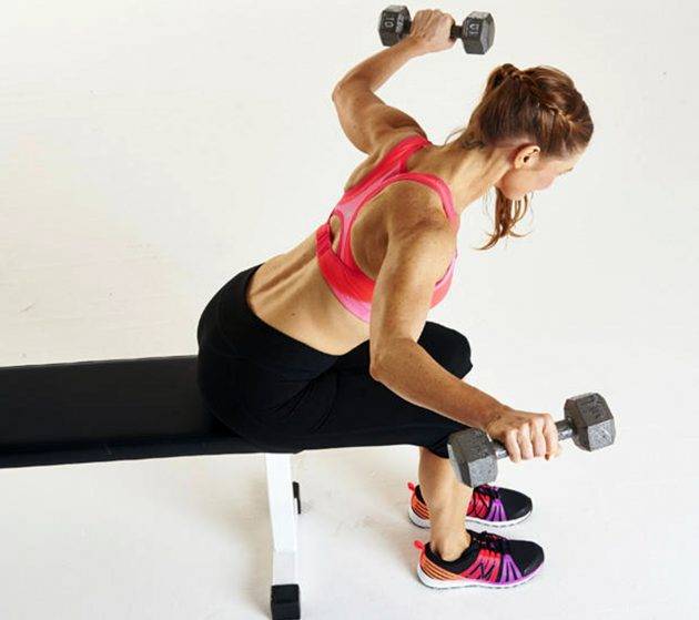 Разведение гантелей в наклоне: техника, варианты, ошибки