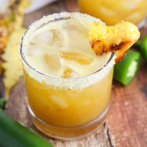 Коктейли с ананасовым соком: рецепты с фото