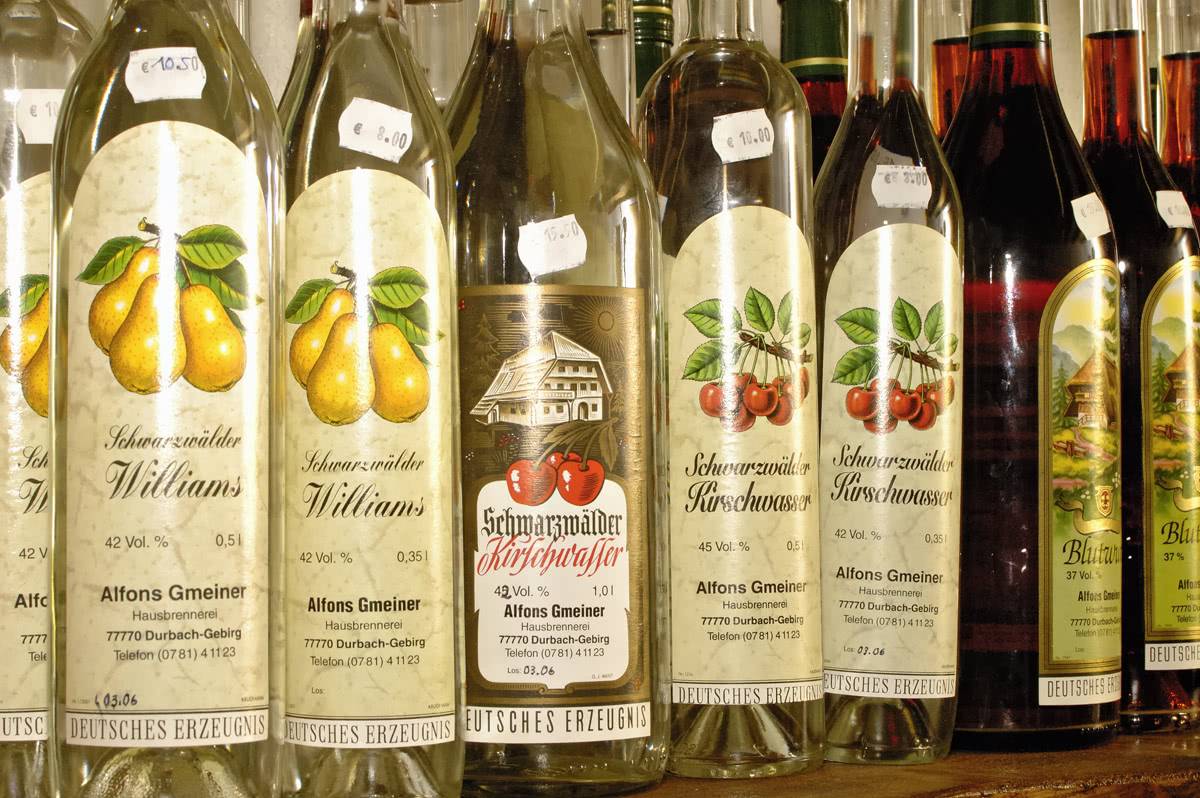 Самогон из вишни в домашних условиях - рецепт вишневой браги