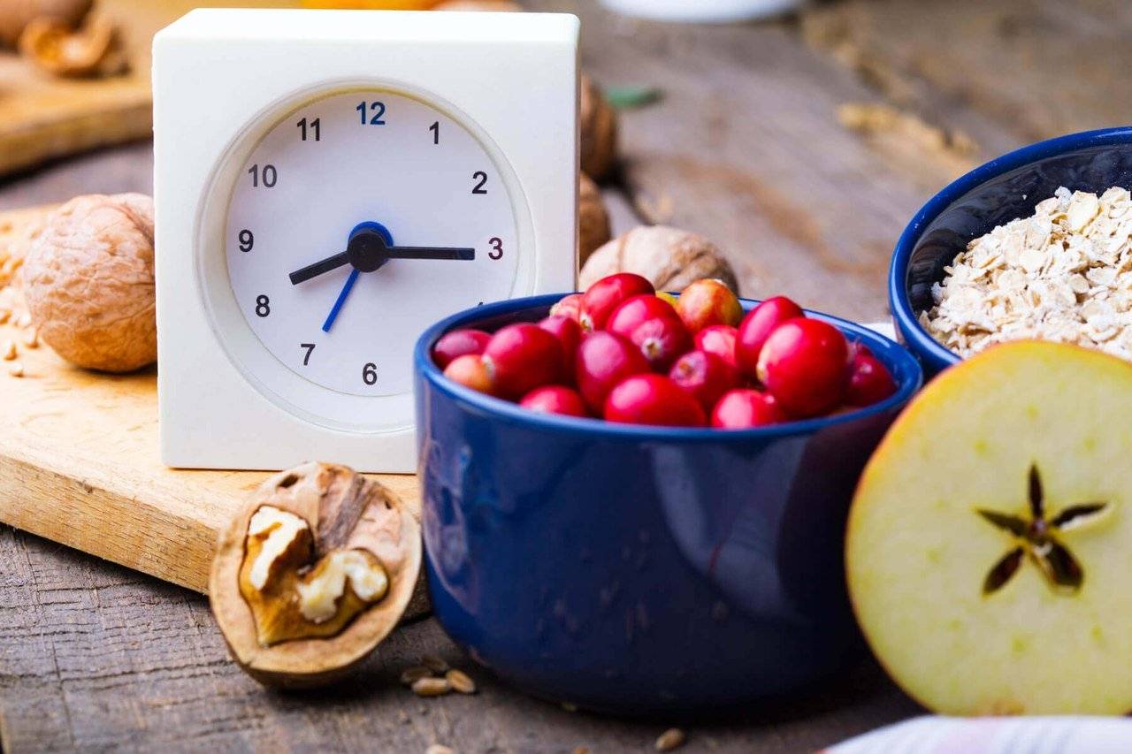 Творог на ночь: польза и вред, можно ли есть творог вечером на ночь