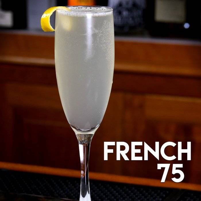 Френч 75 коктейль рецепт. French 75 Cocktail. French 75 коктейль. Нью-Йорк сауэр коктейль. Френч Севенти Файв коктейль.