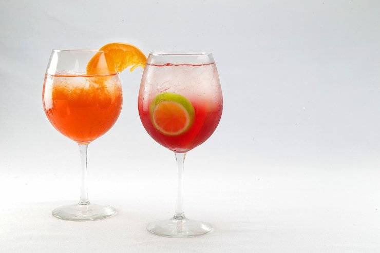 Коктейль апероль шприц и ещё 6 рецептов коктейлей из аперитива апероль в домашних условиях - rus-womens