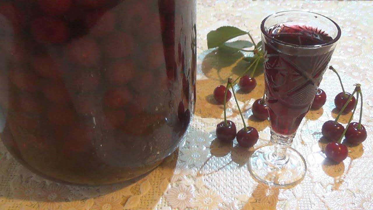 7 способов приготовить старинный русский напиток ратафию