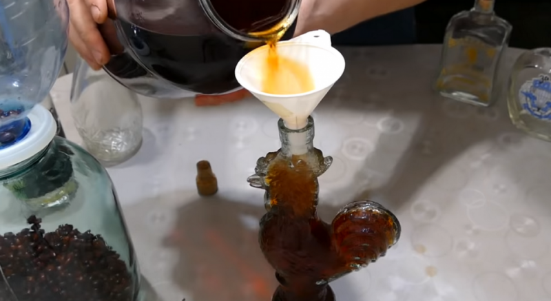 Настойка на кедровых орешках на спирту рецепты приготовления и лечебные свойства