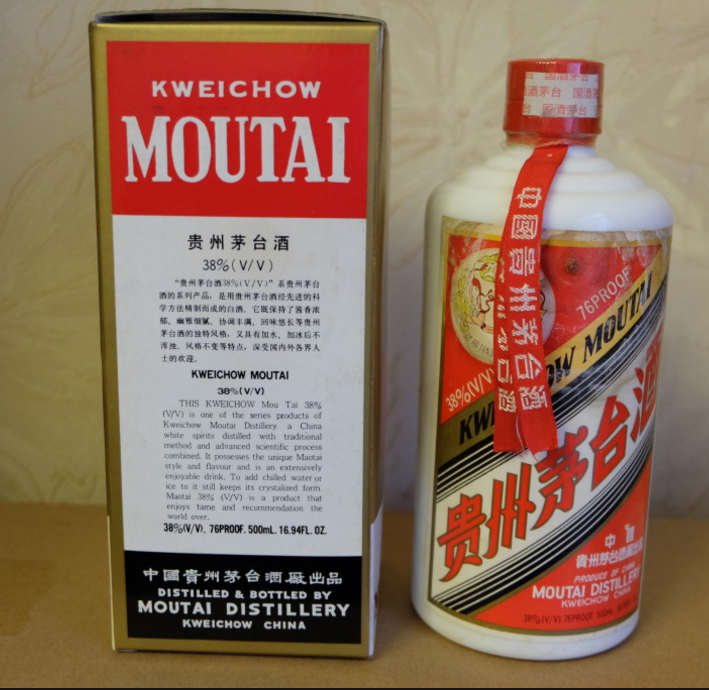 Как называется китайская рисовая водка, традиционная водка 60 градусов moutai и байцю, алкоголь в китае