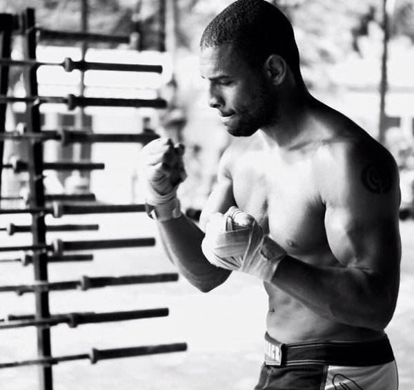 8 боксёрских упражнений, которые стоит включить в тренировку - лайфхакер