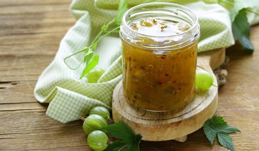 Наливка из клюквы: 4 рецепта в домашних условиях