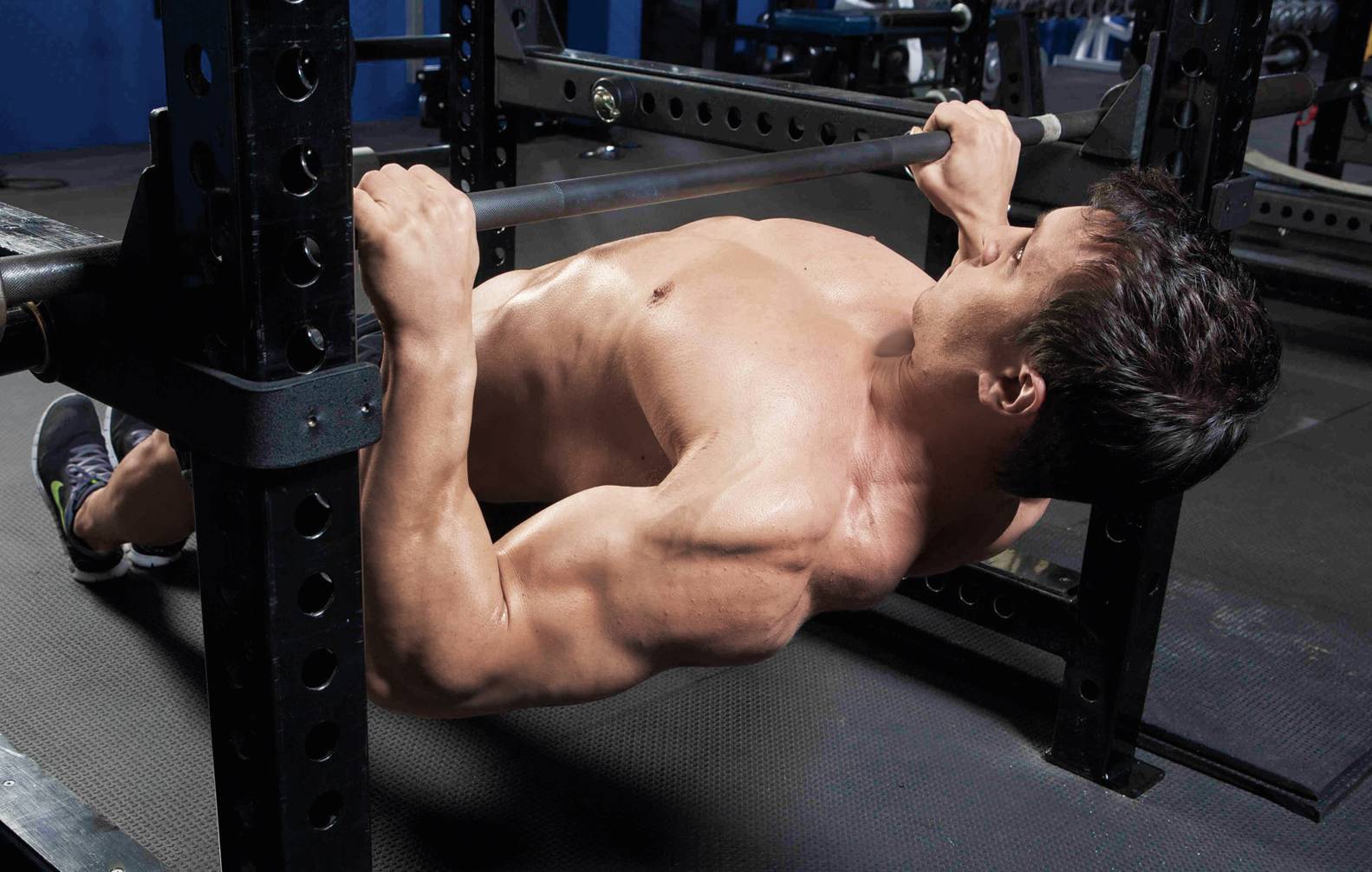 Горизонтальные подтягивания: техника выполнения, какие мышцы работают