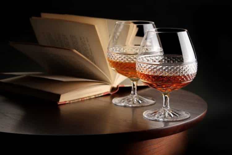 Виды и формы коньячных бокалов