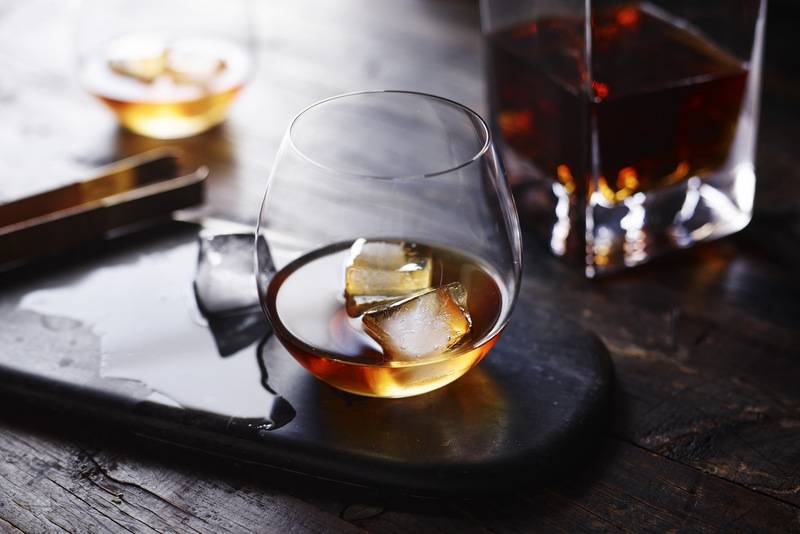 Как пить коньяк – правила употребления благородного напитка + видео | наливали