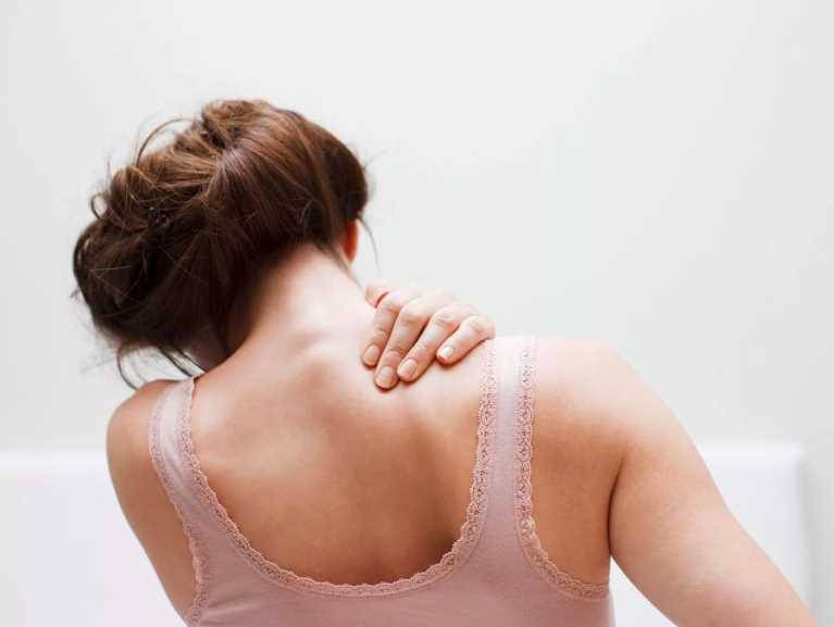 Как избавиться от холки на шее: советы специалистов