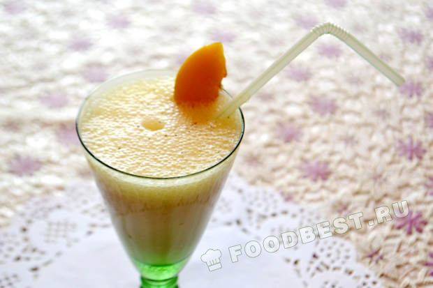 Салат-коктейль с персиком – кулинарный рецепт