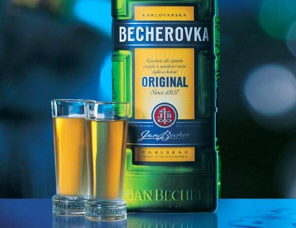 Бехеровка: что нужно знать, история, виды, как пить + как отличить подделку