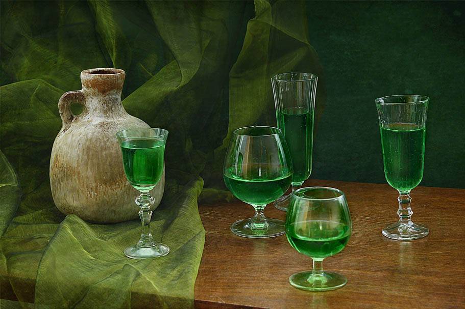 Культура питья абсента: как и с чем правильно пить