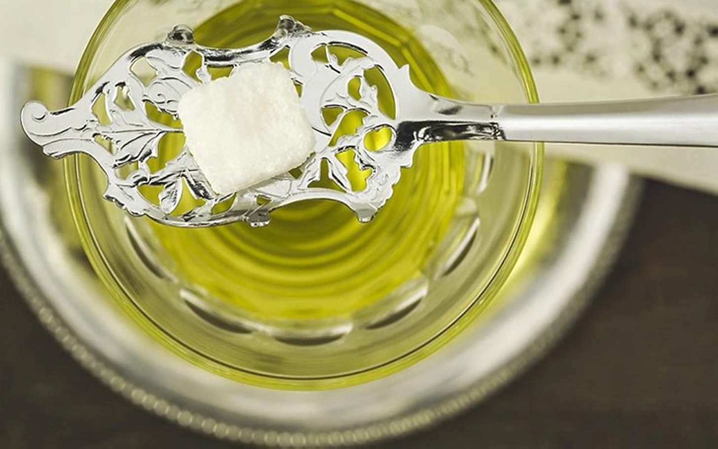 Как правильно пить абсент: проверенные способы