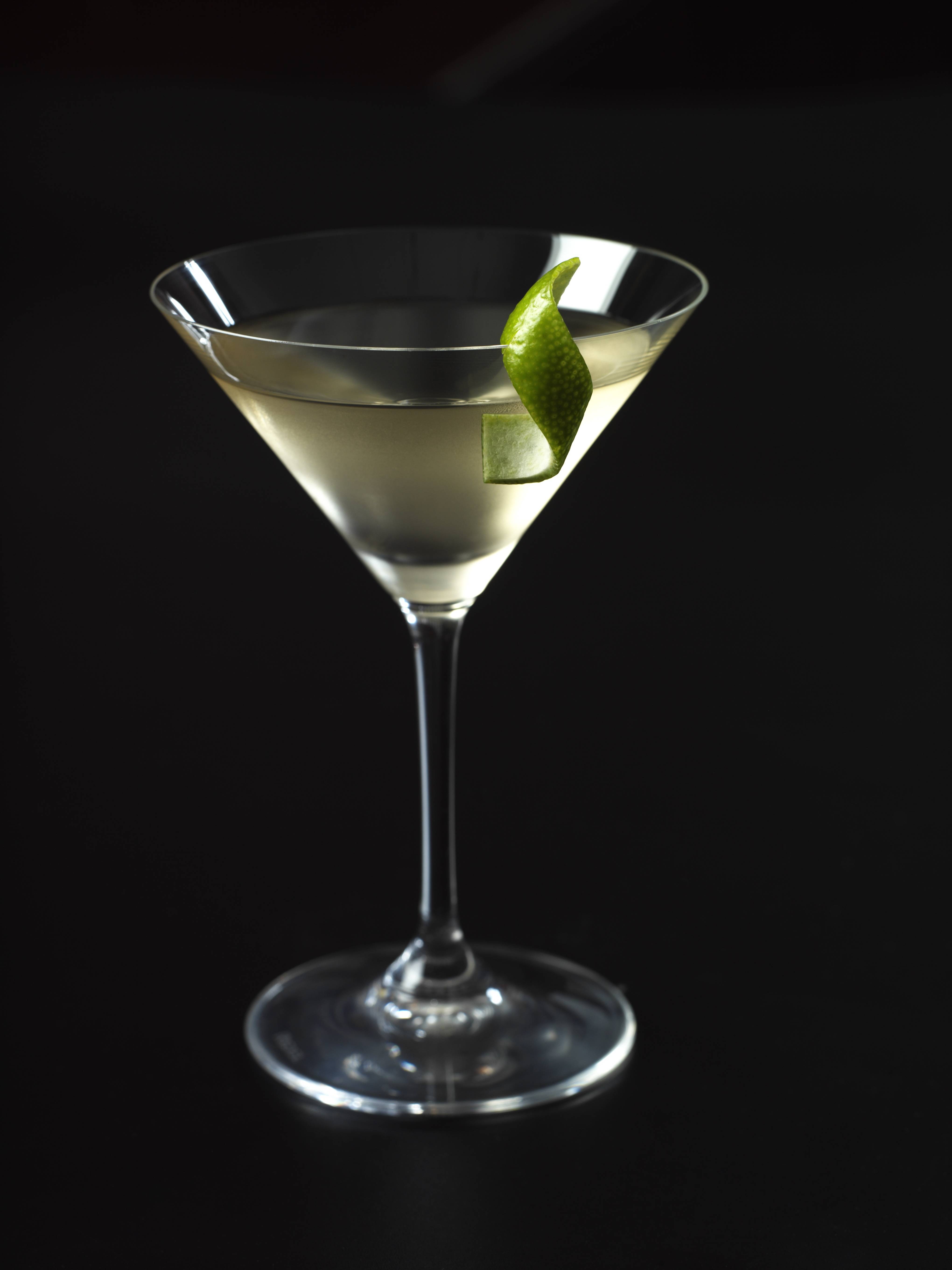 Gimlet. Коктейль буравчик (Гимлет). Киното Гимлет. Gimlet коктейль. Джин Гимлет.