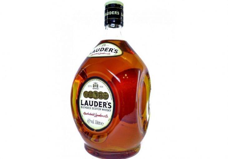 Lauders виски. Лаудерс 1,75. Виски Лаудерс 1л. Лаудерс виски 1.75. Лаудерс 43%.