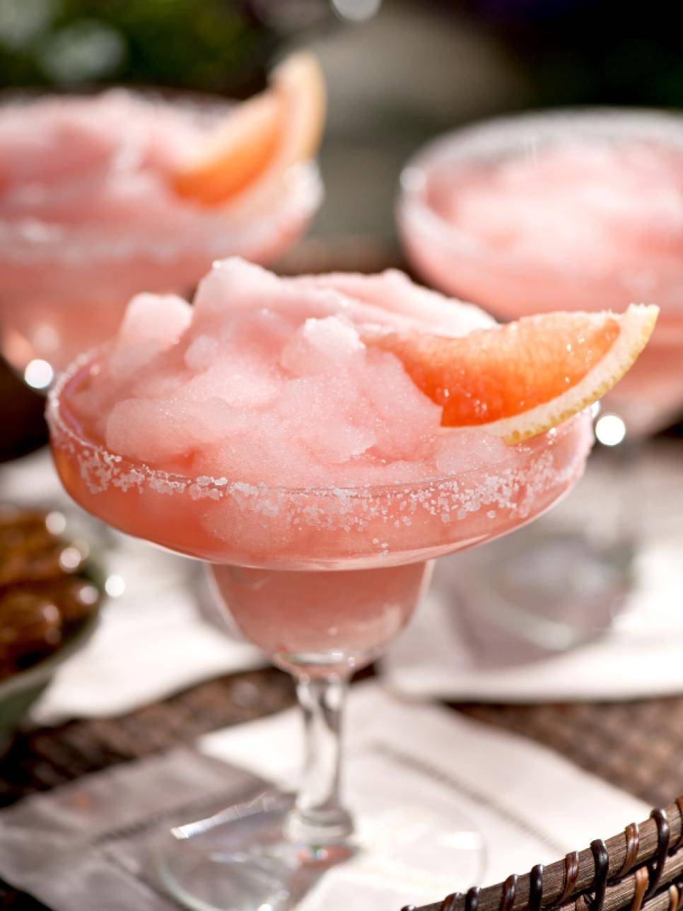 Коктейль розовый грейпфрут рецепт с фото - 1000.menu