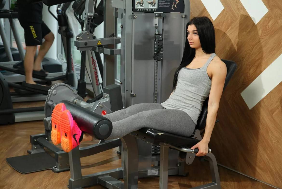 Упражнения на заднюю поверхность бедра: качаем бицепс бедра правильно