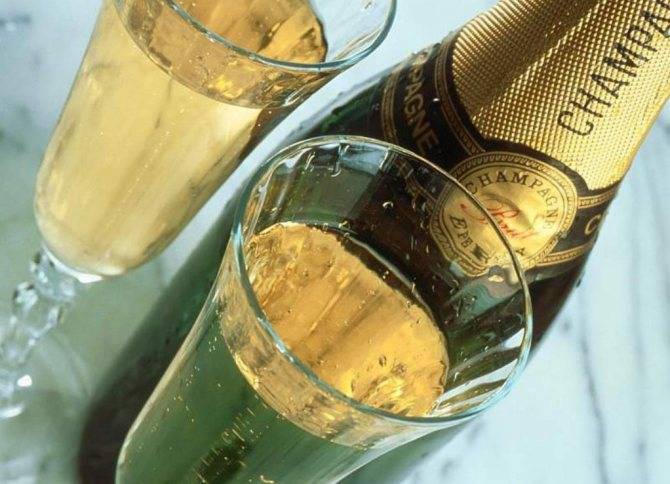 Как влияет на организма безалкогольное белое и красное вино. можно ли пить безалкогольное вино беременным?